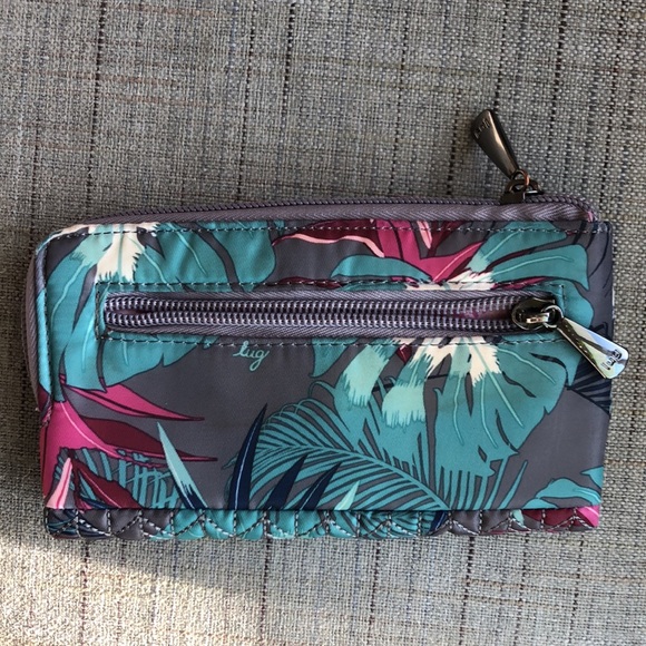 Lug Tram Wallet - Picture 2 of 5